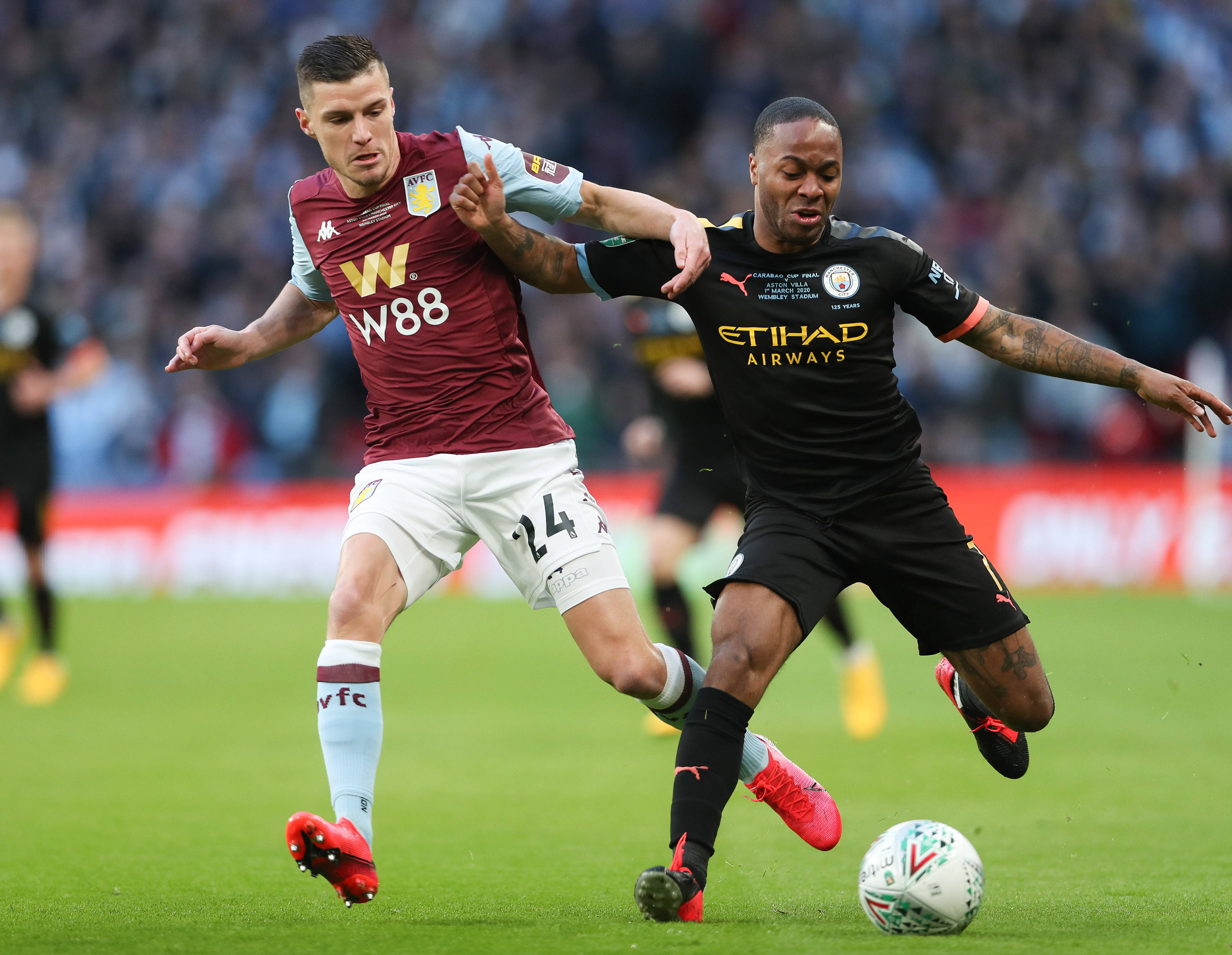 雷迪克谈社媒时代执教：球员活在评论里，保持稳定颇具挑战（雷迪克：社媒时代执教不易，球员沉浸评论致稳定更难）