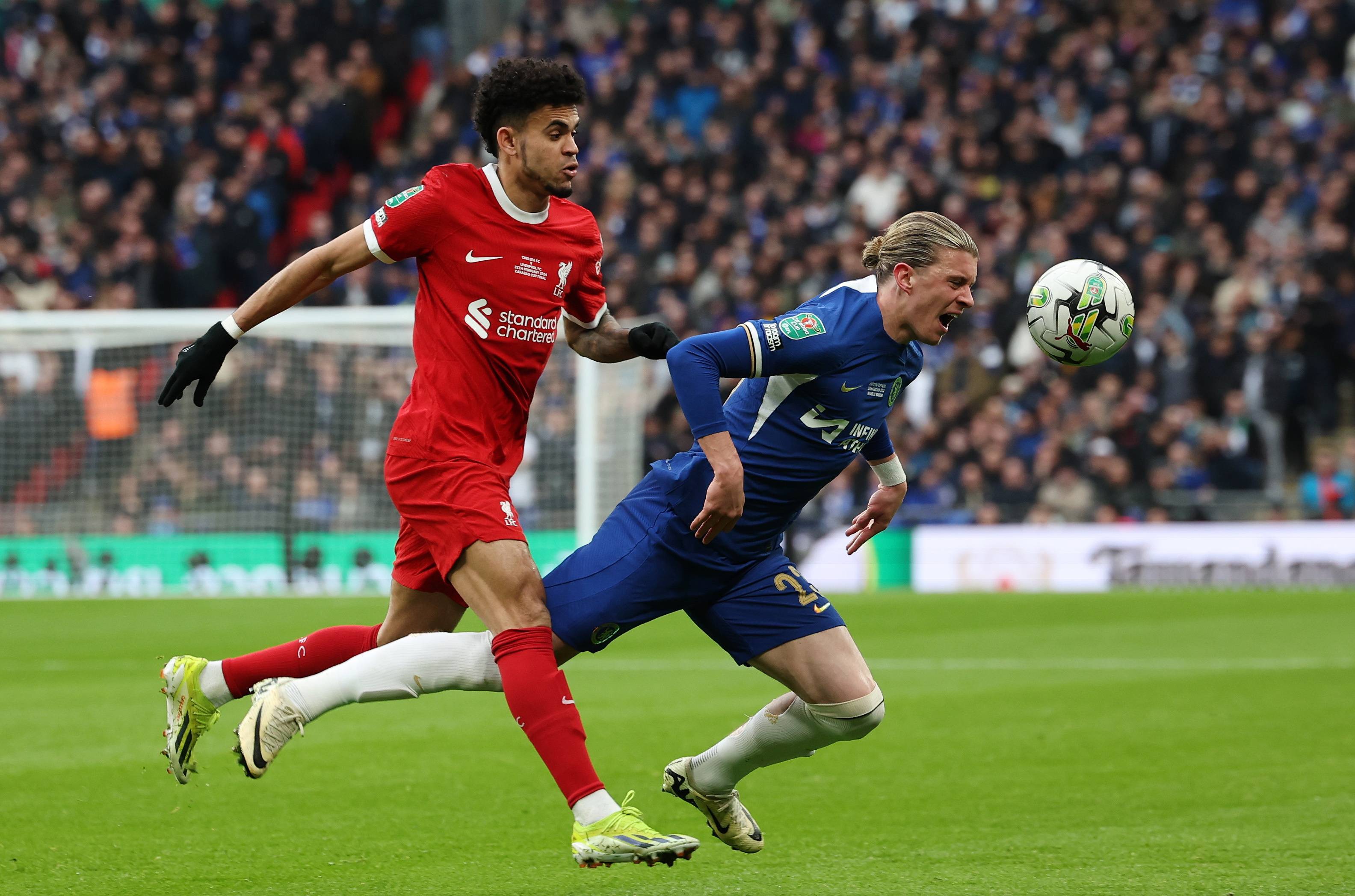 阿斯：利物浦拜仁领跑格伊争夺战，皇马因其高薪高签字费退出（格伊争夺战：利物浦、拜仁领跑，皇马因高薪与签字费退出）