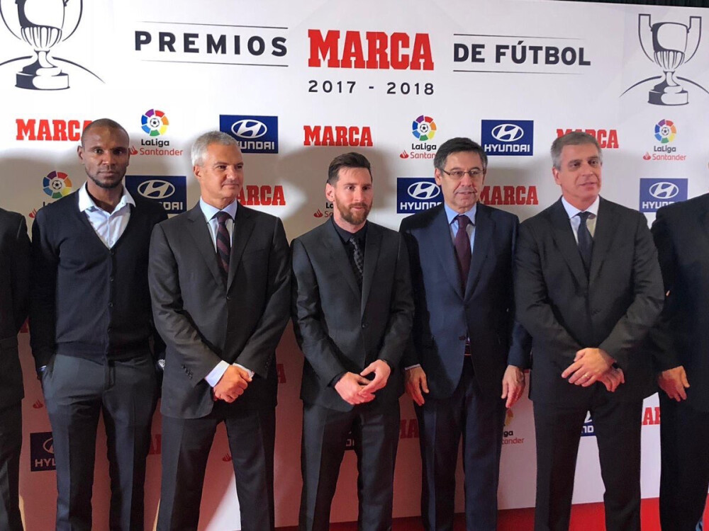 罗马诺：曼联并未与阿德耶米经纪人接触，也没与多特谈判（罗马诺：曼联既未联系阿德耶米代理人，也未与多特蒙德商谈）