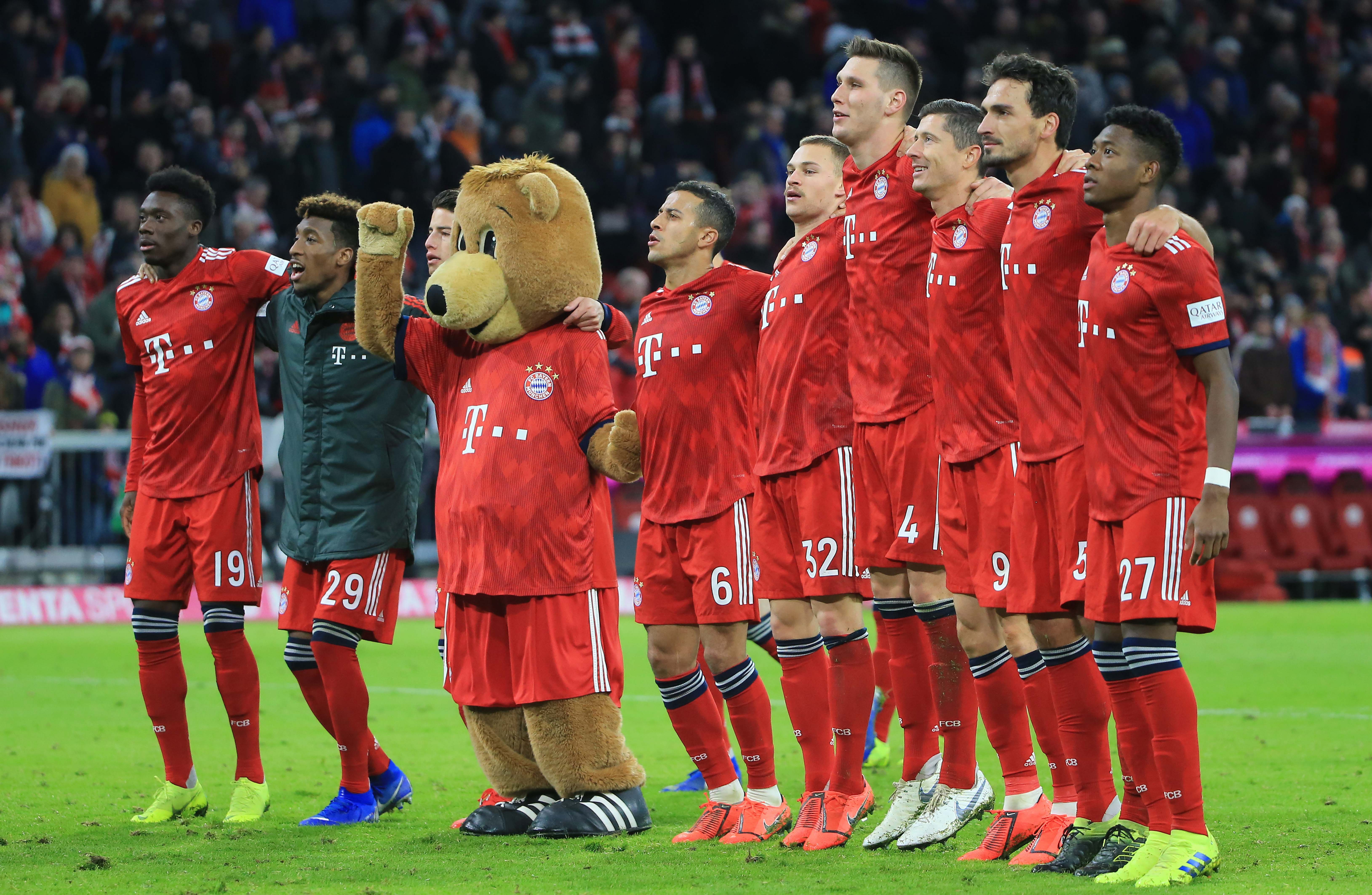 西甲：马竞2-1击败格拉纳达 保持争冠希望（西甲：马竞2-1力克格拉纳达 争冠希望犹存）