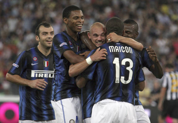 博洛尼亚门将斯科鲁普斯基：守门员首先必须会扑救，脚法其次（博洛尼亚门将斯科鲁普斯基：门将以扑救为先，脚下技术其次）