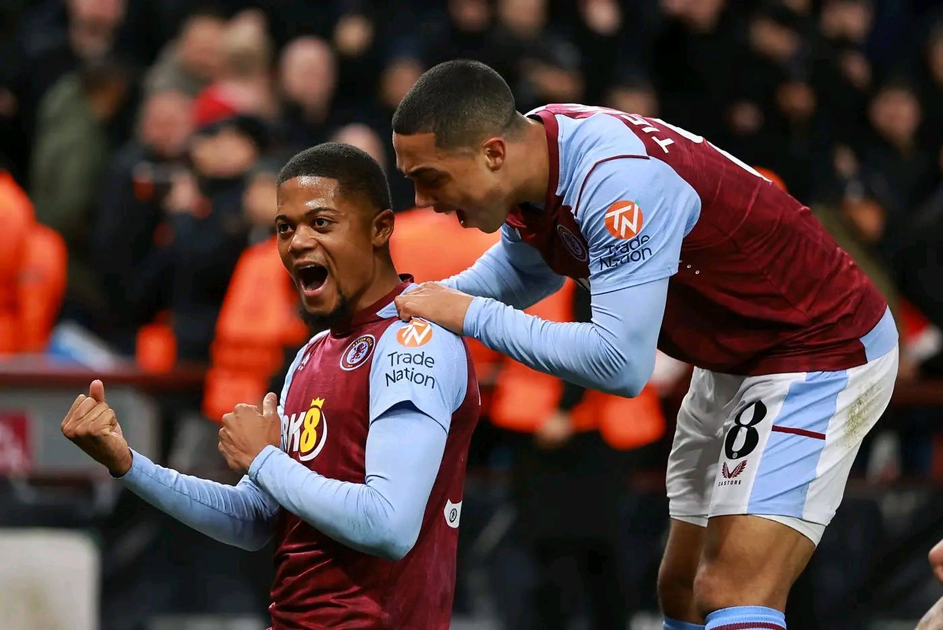 英媒：德利赫特的伤势并不严重，最快有望本周恢复训练（英媒：德利赫特伤情无大碍，最快本周即可恢复训练）