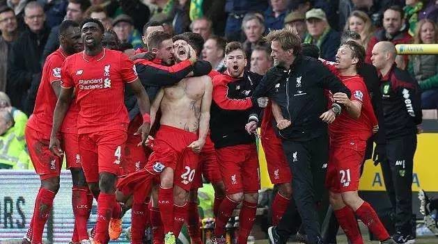 中超最佳进球候选（禁区内）：倒钩凌空脚后跟，谁是你心中的最佳进球？（中超禁区内最佳进球评选：倒钩、凌空、脚后跟，你选谁？）