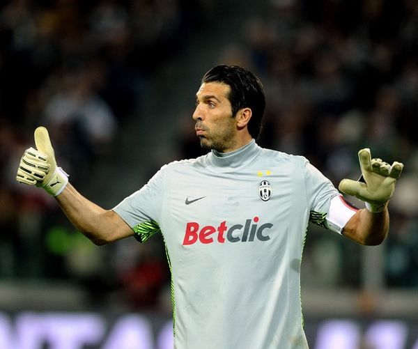 意媒主编：霍伊伦有一种证明自己的心态；他还需学习串联组织（意媒总编：霍伊伦渴望自证，串联组织能力仍需提升）