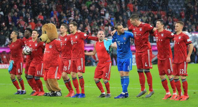 二象性，海港去年进96球刷中超纪录，今年丢44球刷冠军队纪录（海港两面性：去年96球创中超纪录，今年失44球成冠军队失球最多）